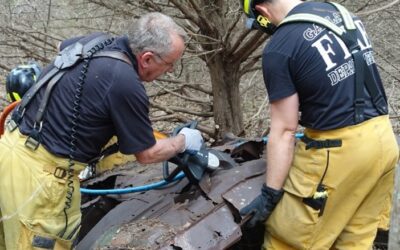 City of Garland Fire Department helps Society remove a rusting car